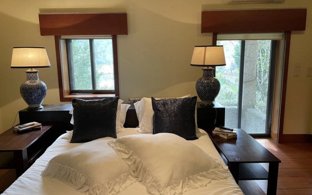 Impeccable 5 Bed House in Santa Cruz do Douro