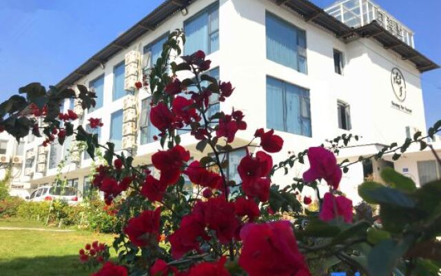 Xiamen Baihaishu Hotel (Huanghua Beach, Huandao Road)