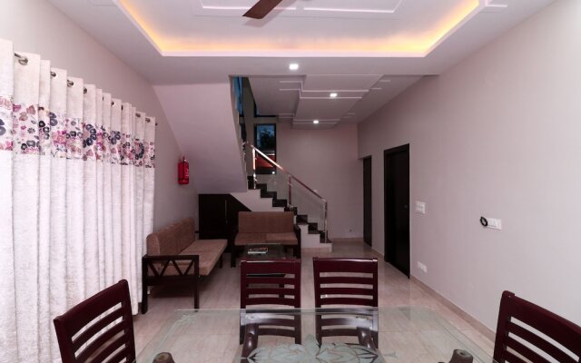 OYO 17063 Home Spacious 3BHK Naukuchiatal