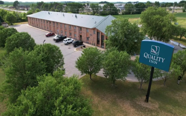 Quality Inn - Storm Lake
