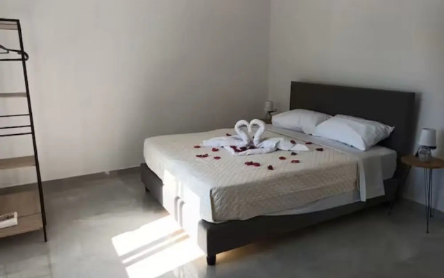 The Sun House in Paradisi