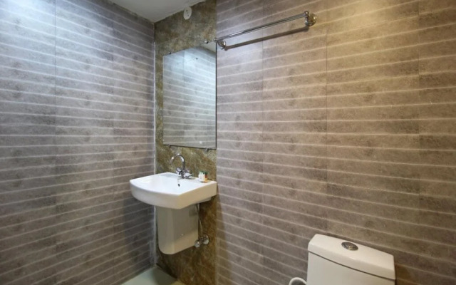 Hotel Grand Celebration By OYO Rooms