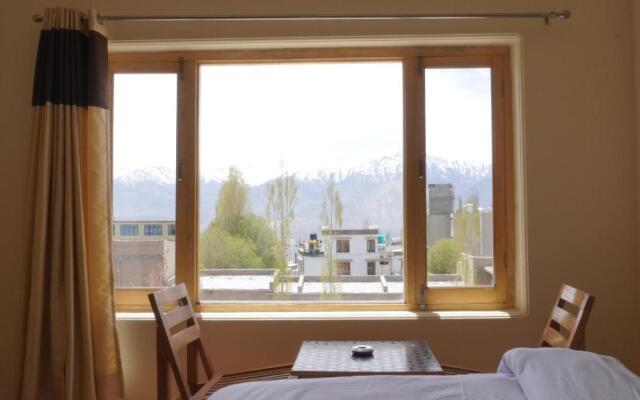 16 Arahat Guest House