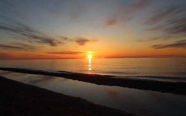 Phare des Dunes Lighthouse