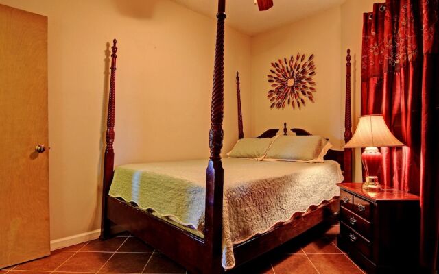 Inverness Condos 302