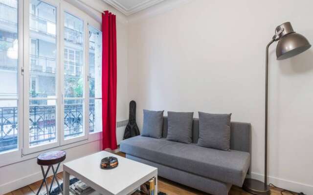 1 Bedroom Flat Near The Eiffel Tower