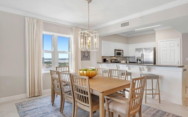 Windemere 908 with Pool Side Cabana