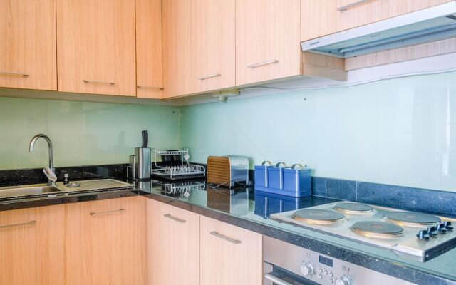 New Furnished And Comfortable 2Br At The Mayflower Apartment