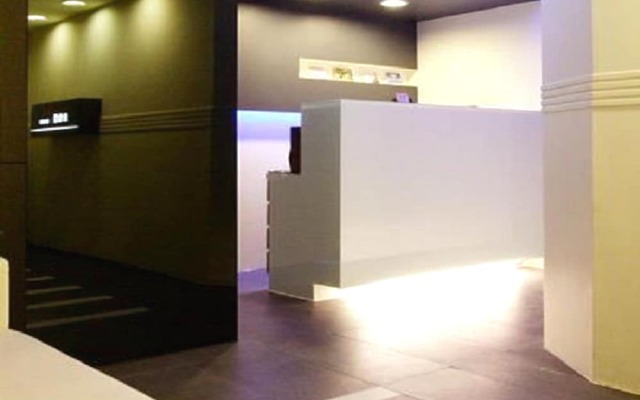 Skyroom 2