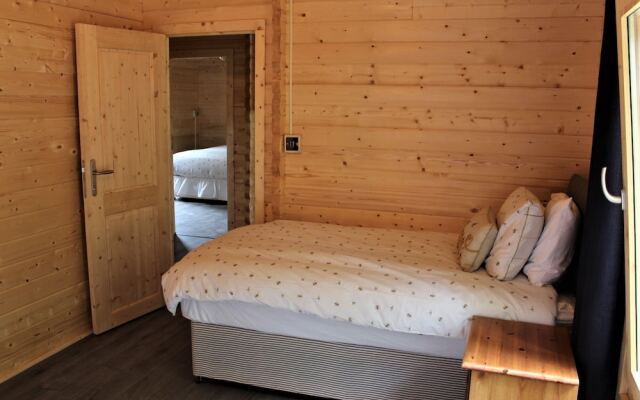 Lovely 3-bed Lodge in Ashton Under Hill