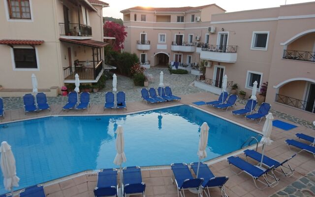 Dora’s Apartments and Studios