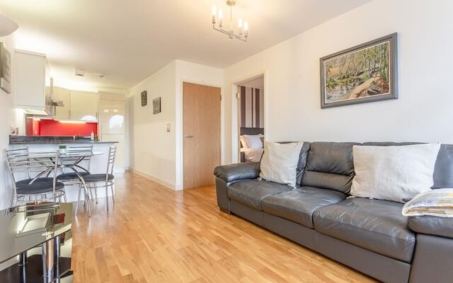 Comfortable 1 Bedroom North London Flat