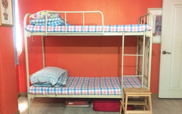 GUESTHOUSE SANTA - Hostel