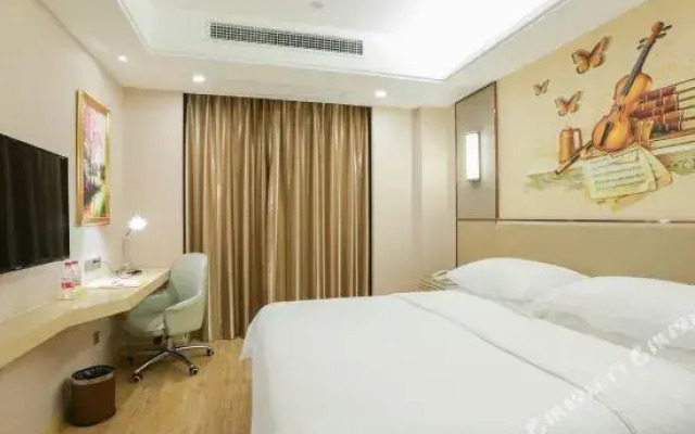 Vienna Hotel Nanning Xiangsi Lake University Town Branch