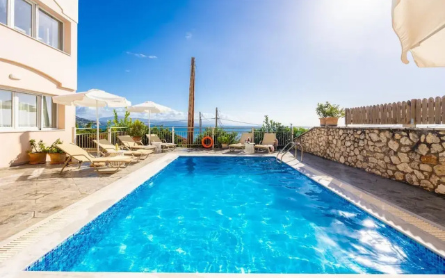 Villa Cleo Beach in Mparmpati