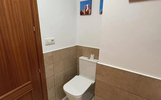 1 Bed-sleeps 2-gardens-pool-10 Min To Beach