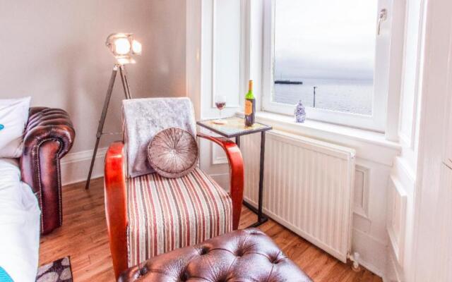 Clyde View Apartment