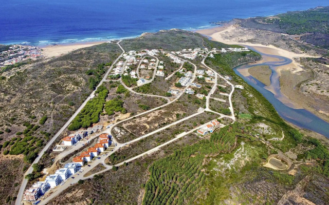 Beach & Nature Apartment - 2bedroom apt in Aljezur