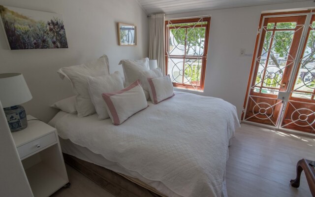 Loader St Magical Cottage