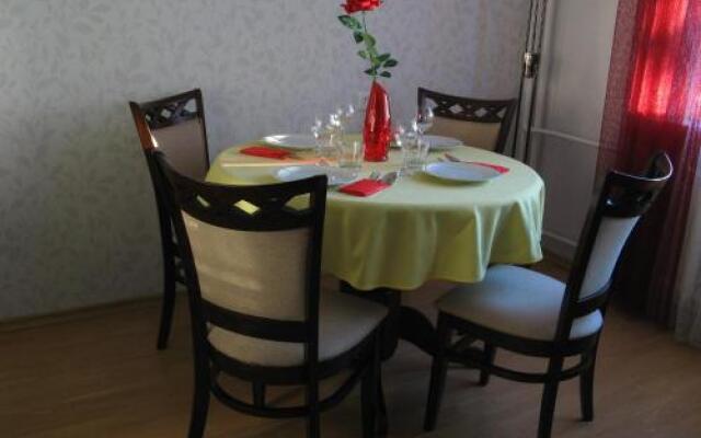 Gratarre Apartment