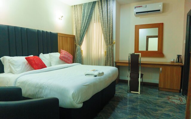 Rolarz Resorts & Hotel
