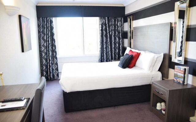 Parkmore Hotel