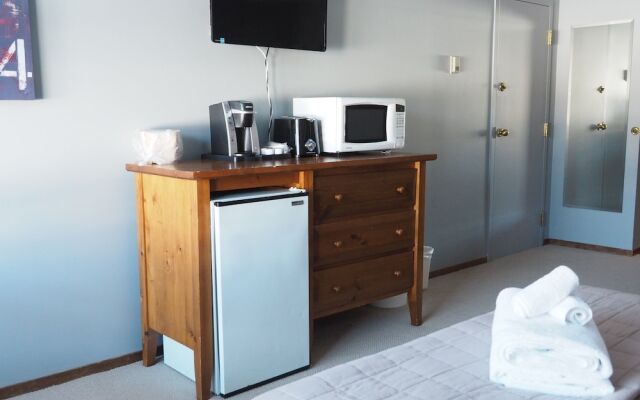 Apex Inn 201 - 1 Br Condo