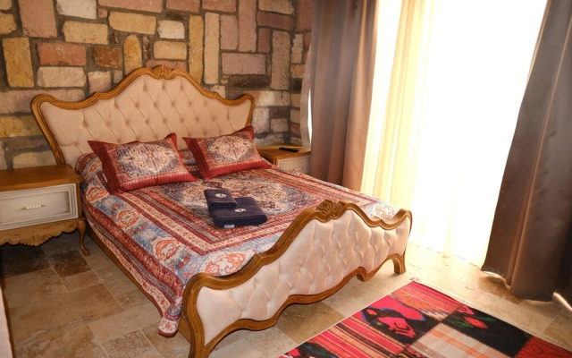 İznik Taş Mahal
