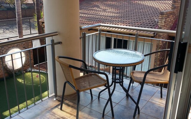 The Club House Guesthouse