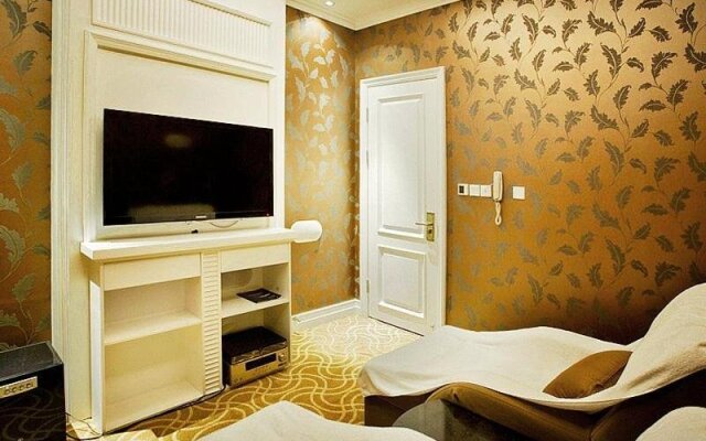 Noah's Ark Hotel
