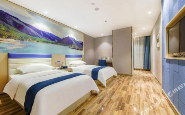 Yaji Hotel (Guanggu Square Wuhan Vocational and Technical University)
