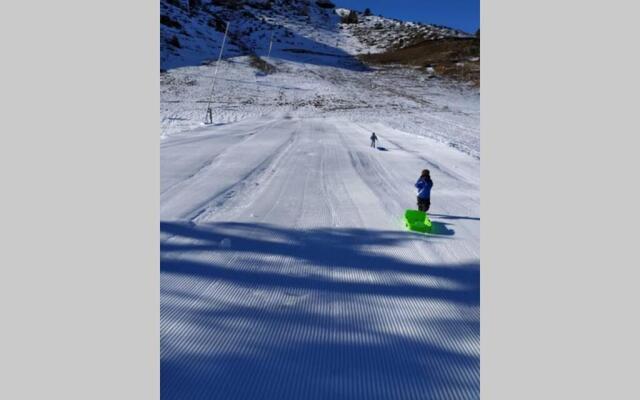 Appart ac balcon neuf 2chbrs- 6p - Pied des pistes