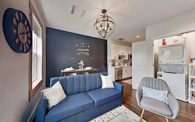 610ux311 1 Bedroom Condo