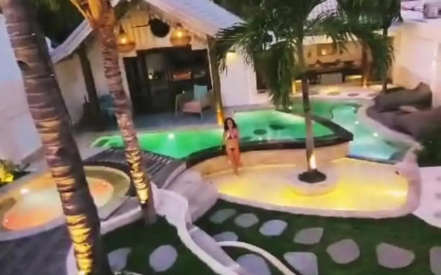 The White Key Luxury Villas