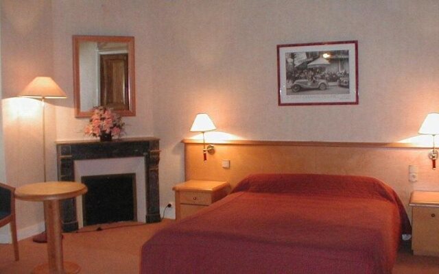 Les Lilas Des Deux Ponts