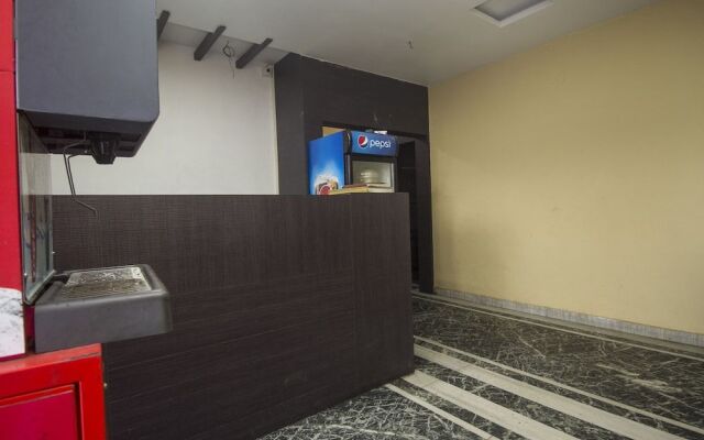 OYO 13521 Sudhriti Hotel