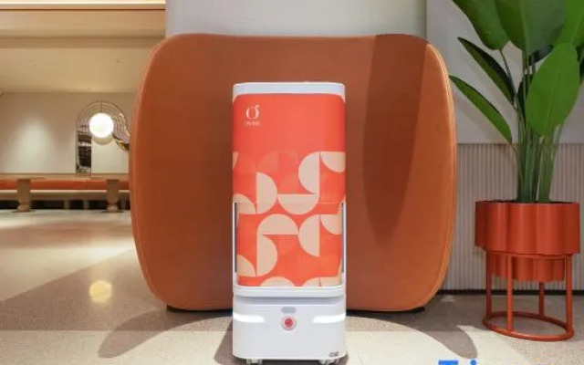 Orange Beihai Railway Station Square Hotel