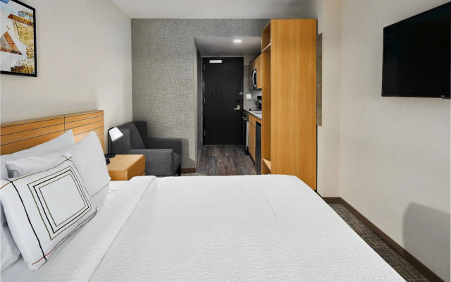 Royalton Park Avenue