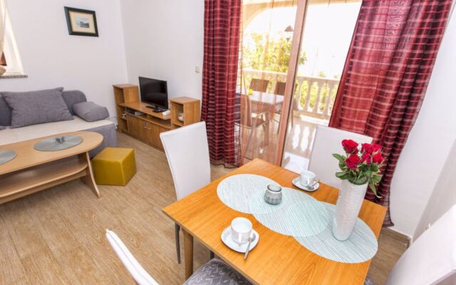 Apartment Mraović Karlobag 33537