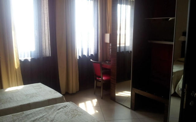 Hotel Excelsior