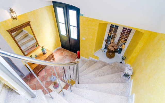 Stone House Dimato