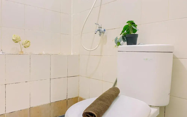 Relaxing 2BR Bassura City Apartment