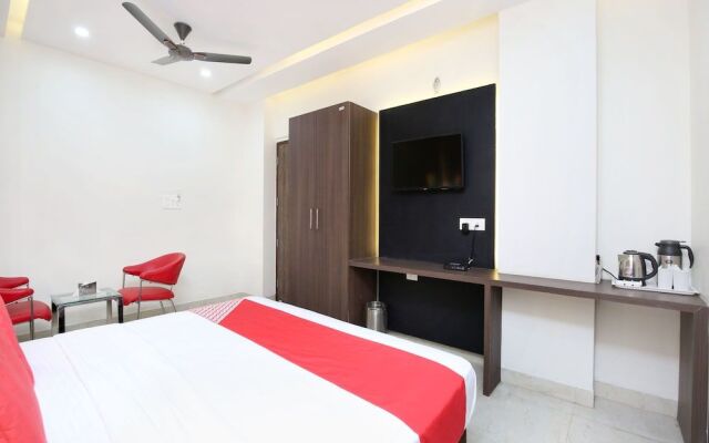 OYO 14981 Hotel Royal MJS