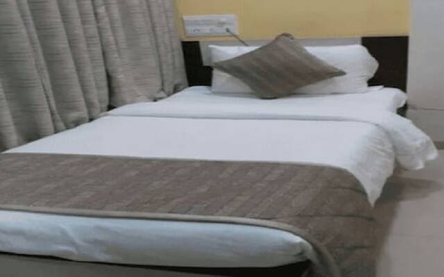 Room Maangta 113 @ Andheri East