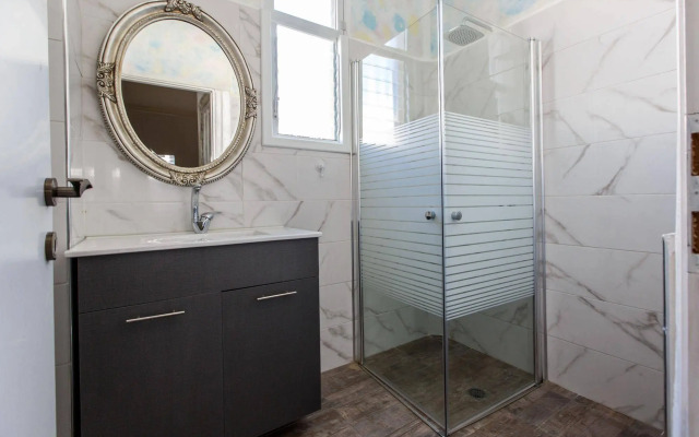 The Sea Apartments Tel Aviv by different locations