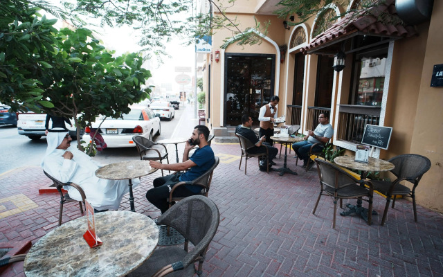 Delmon International Hotel