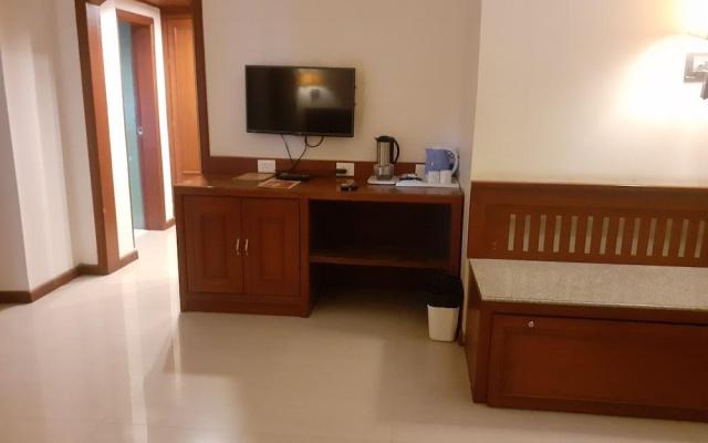 Hotel Palanpur Palace – Guest Rooms – Mount Abu