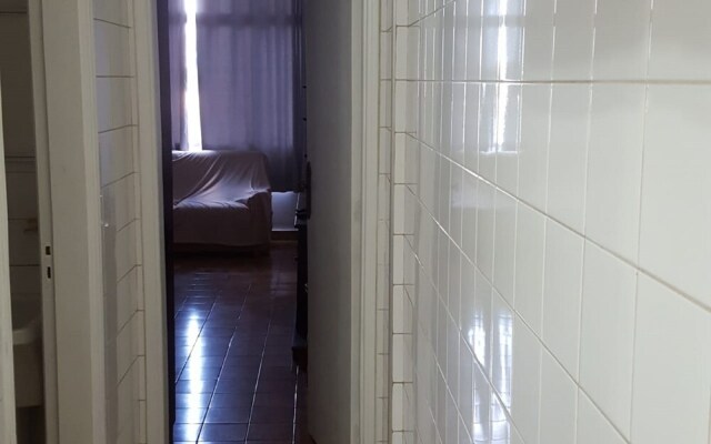 Kitnet em São Vicente