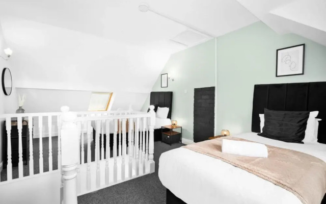 Spacious Home in Harborne