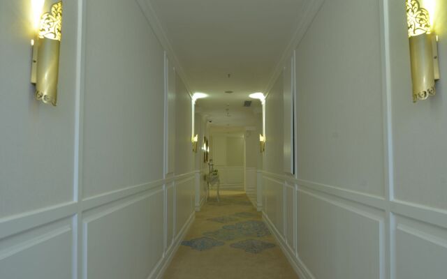 Noor Hotel